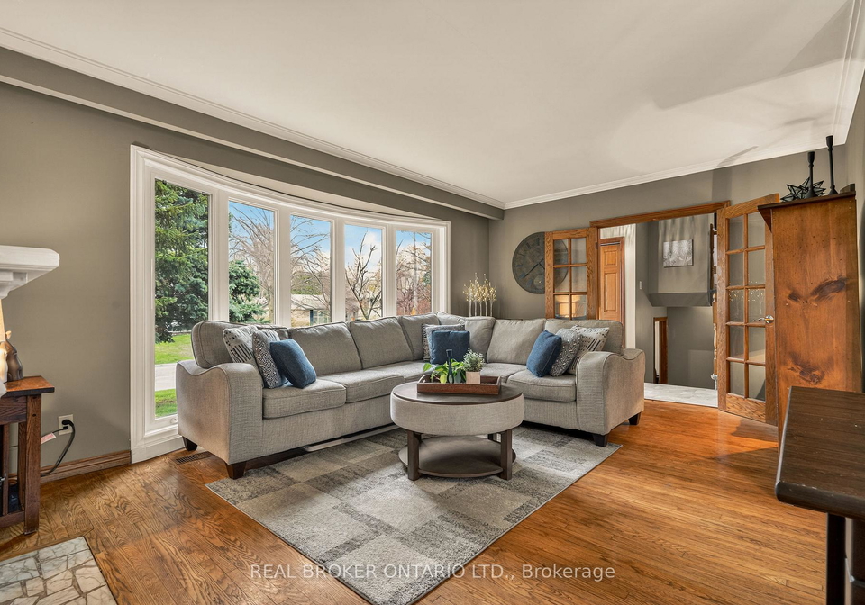 5119-cherryhill-crescent-burlington-ontario-w13064782