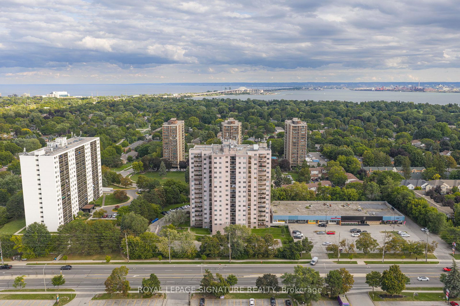 975-warwick-court-burlington-ontario-w13064896