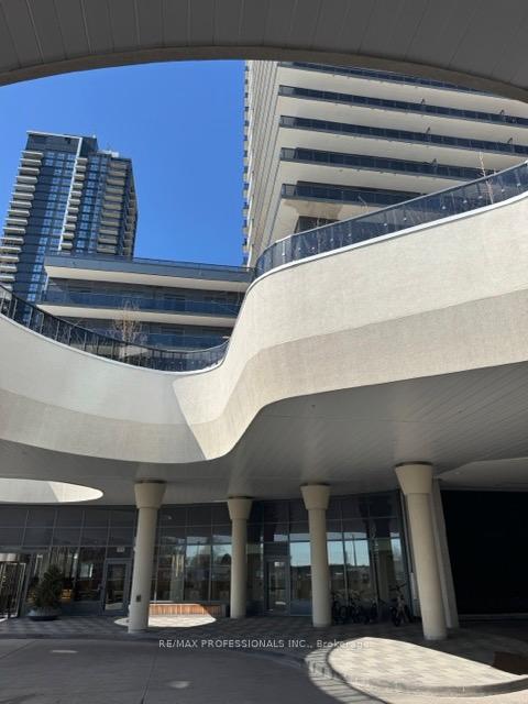 5105-hurontario-street-mississauga-ontario-w13064972