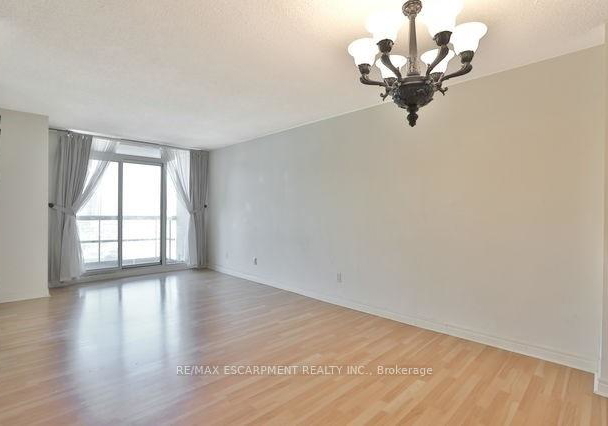 156-enfield-place-mississauga-ontario-w13064984