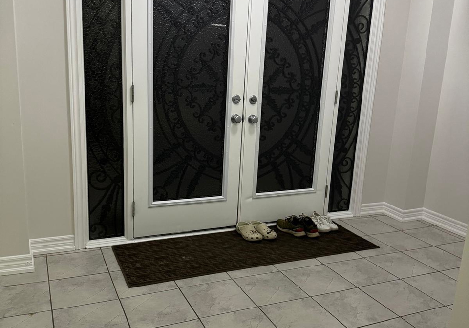 46-valley-drive-brampton-ontario-w13065078
