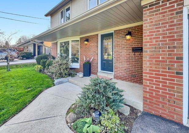 1059-sierra-boulevard-mississauga-ontario-w13065216