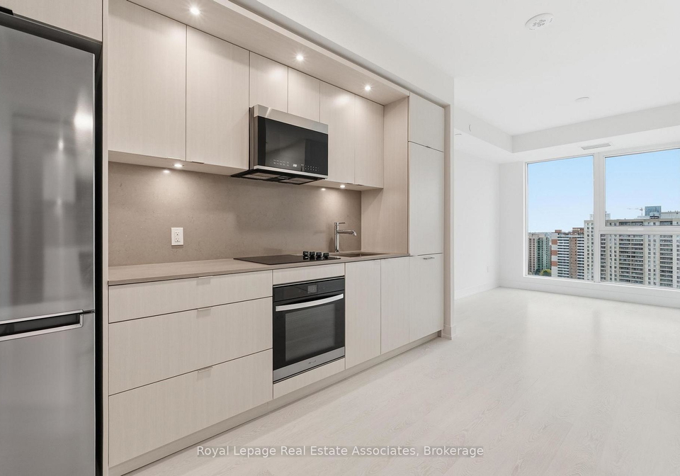 25-cordova-avenue-etobicoke-ontario-w13065410