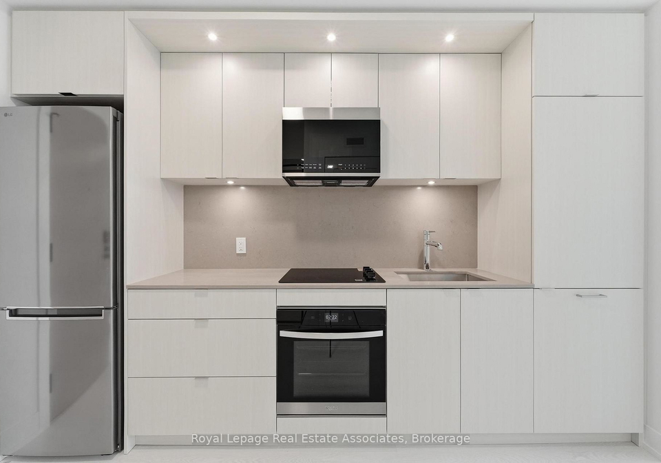 25-cordova-avenue-etobicoke-ontario-w13065410
