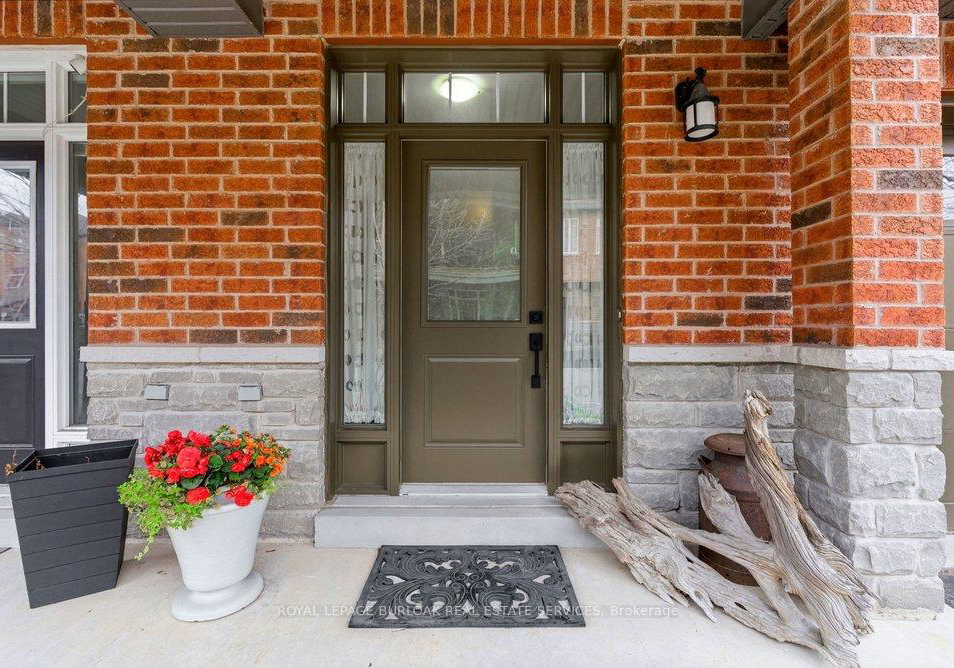 2362-peppiatt-common-burlington-ontario-w13065566