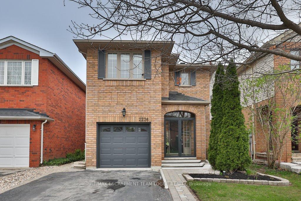 2226-arbourview-drive-oakville-ontario-w13065822