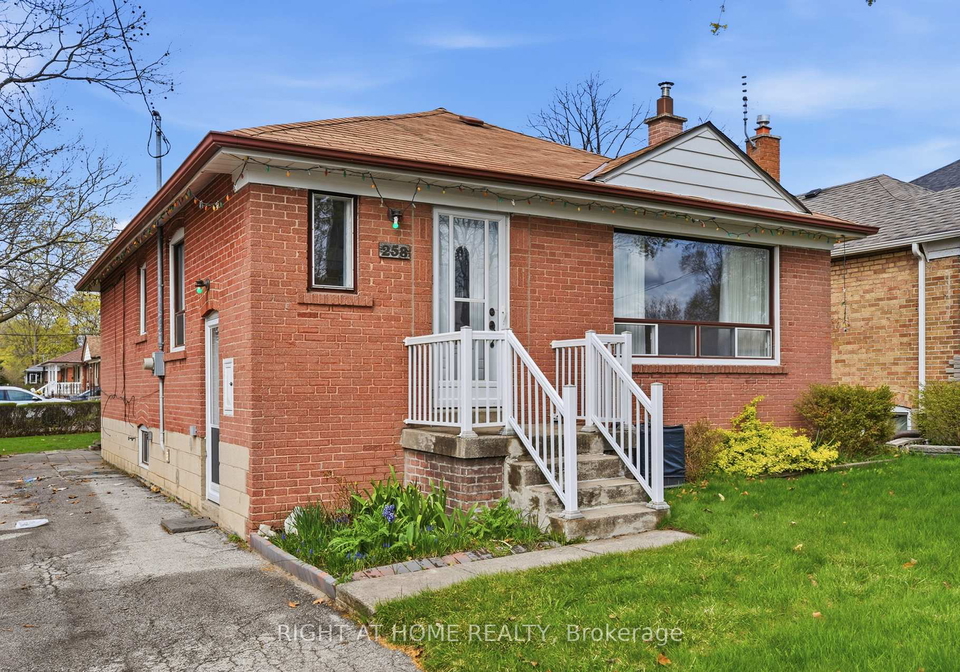 258-beta-street-etobicoke-ontario-w13066142