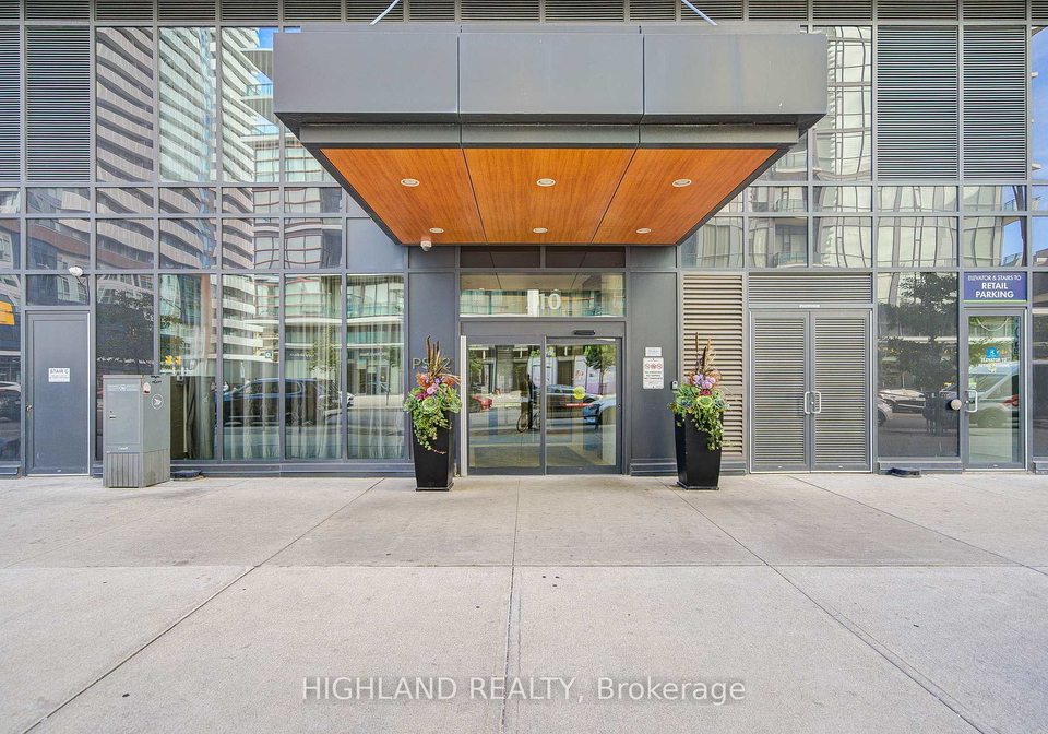 510-curran-place-mississauga-ontario-w13066202