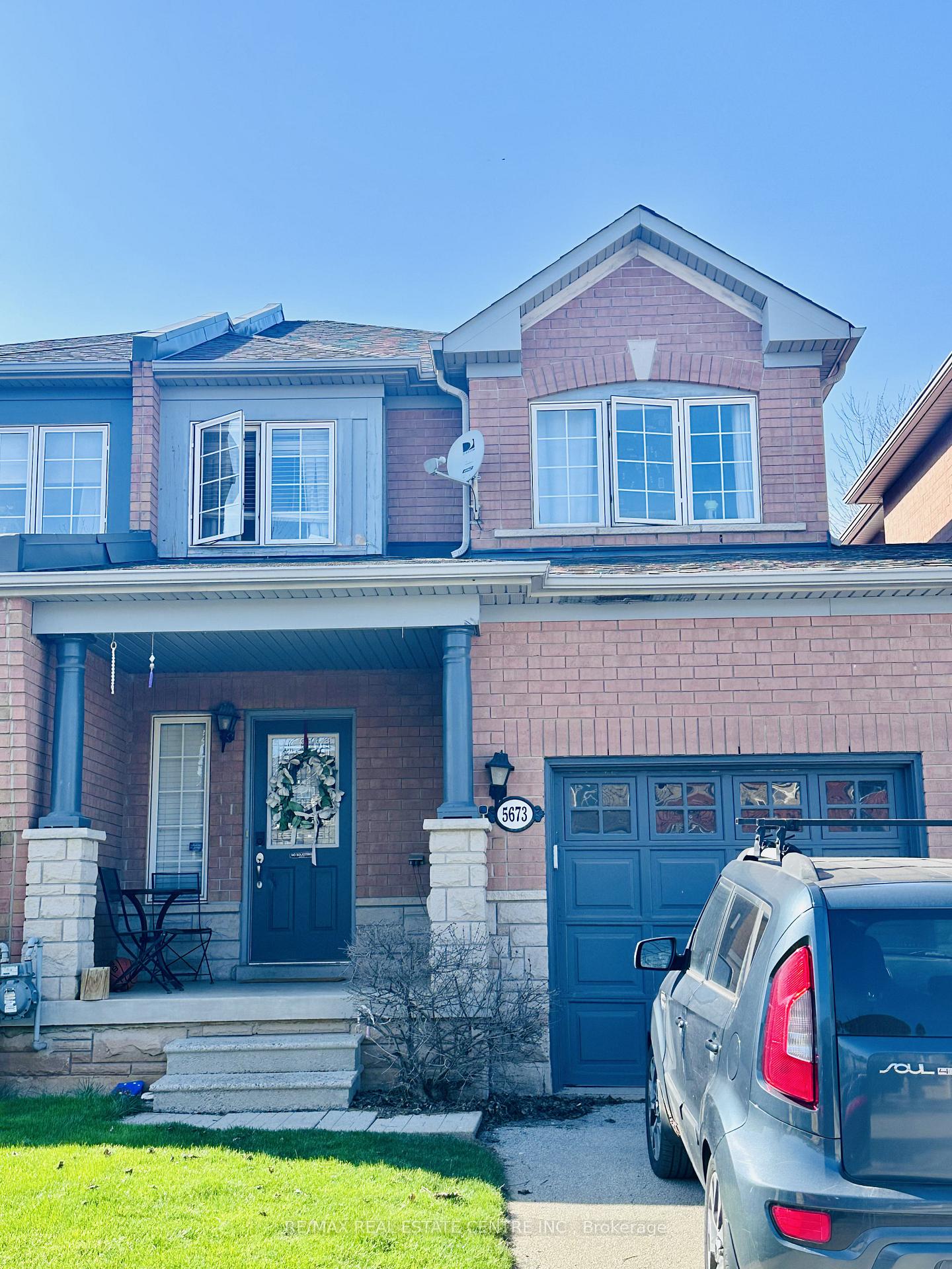 5673-flora-drive-burlington-ontario-w13066234