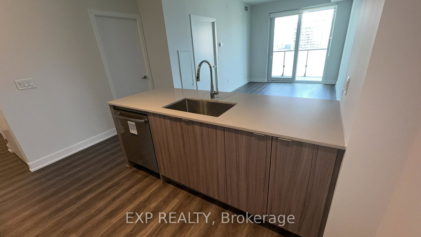 4130-parkside-village-drive-mississauga-ontario-w13066314