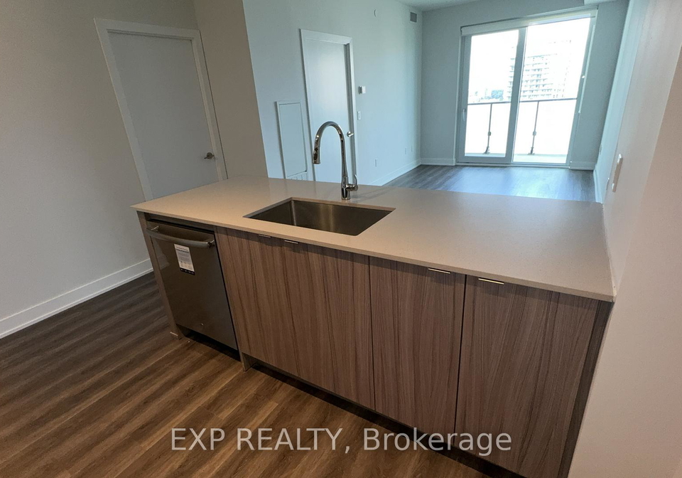 4130-parkside-village-drive-mississauga-ontario-w13066314