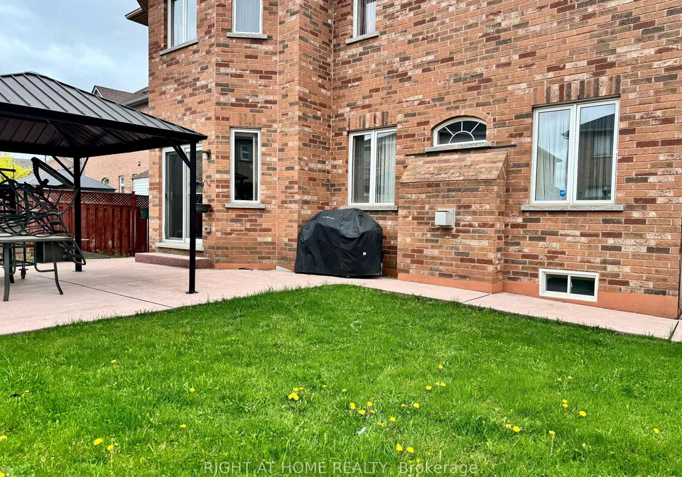 29-lynnvalley-crescent-brampton-ontario-w13066576