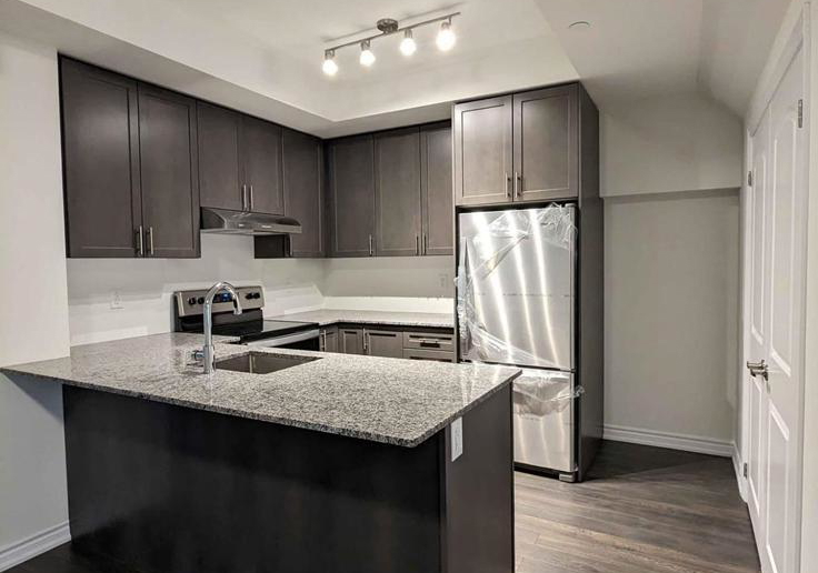 349-wheat-boom-drive-s-oakville-ontario-w13066636
