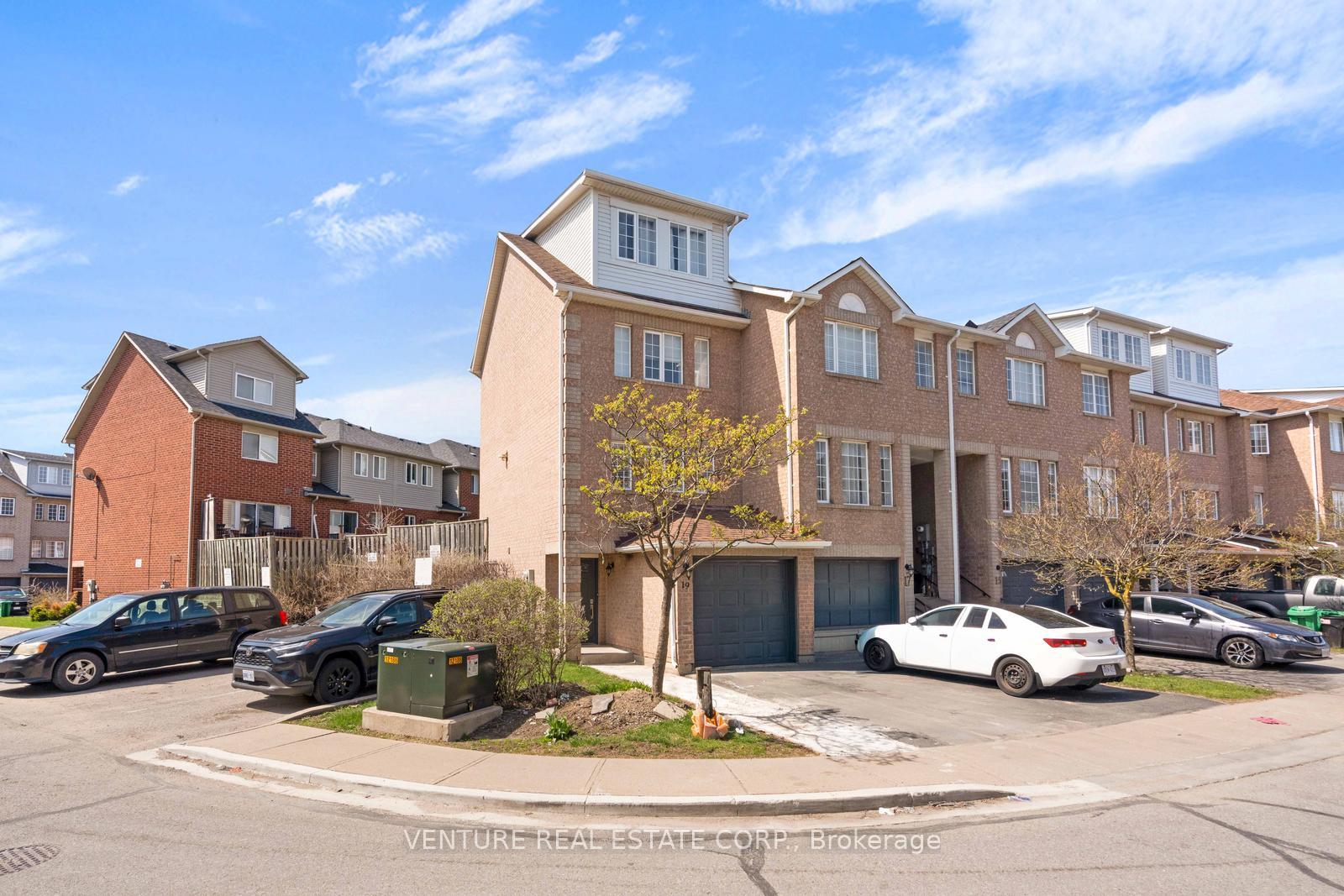 19-spadina-road-brampton-ontario-w13066728