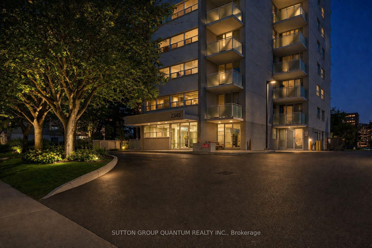 2345-confederation-parkway-mississauga-ontario-w13067080