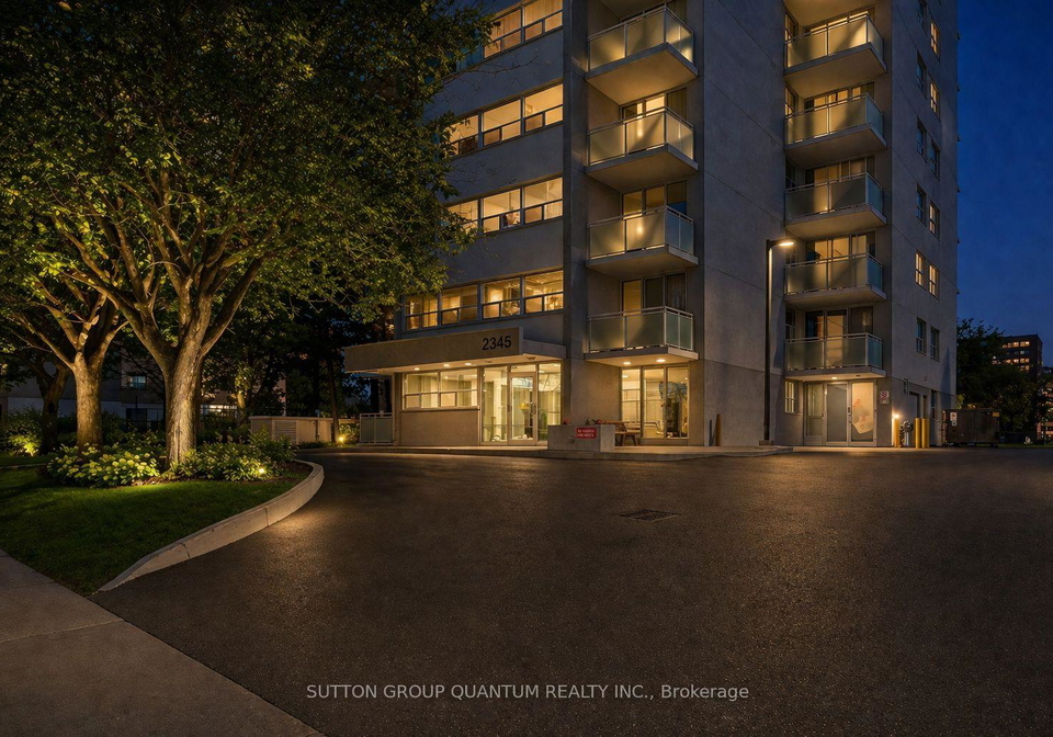 2345-confederation-parkway-mississauga-ontario-w13067080