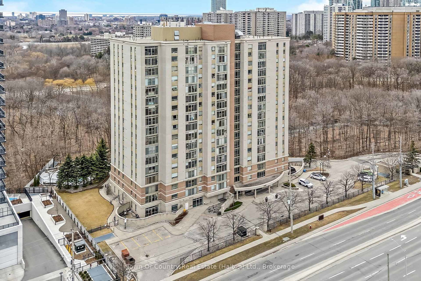 200-burnhamthorpe-road-e-mississauga-ontario-w13067150