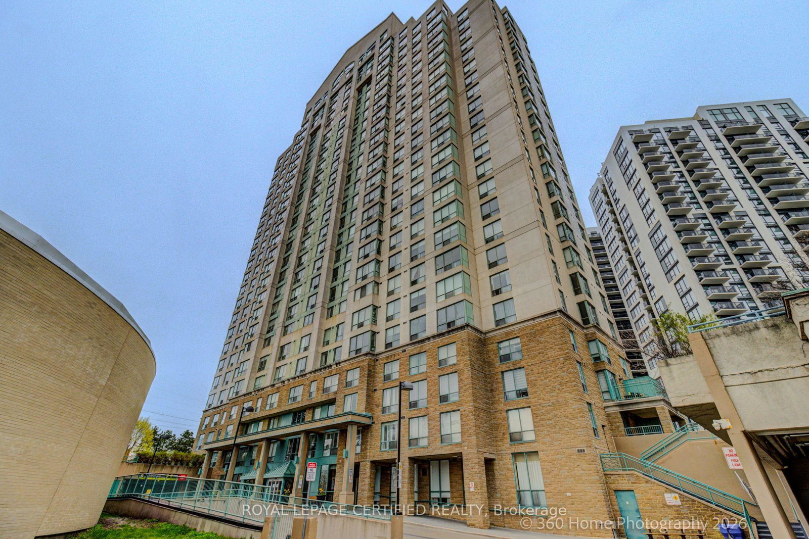 101-subway-crescent-e-etobicoke-ontario-w13067264