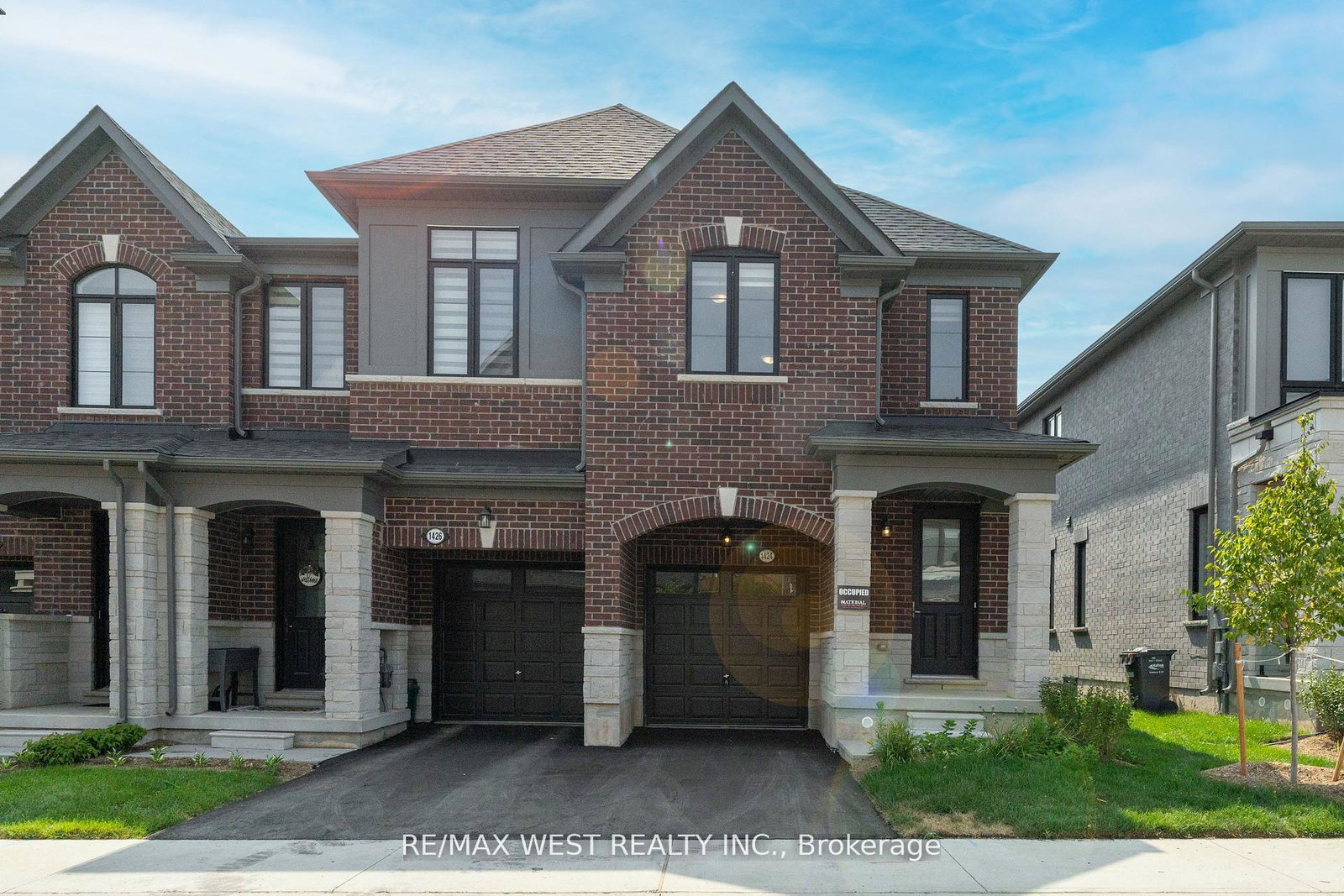 1424-national-common-burlington-ontario-w13067334