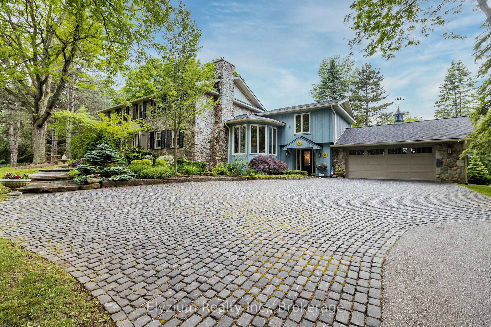27-cedar-drive-caledon-ontario-w13067396