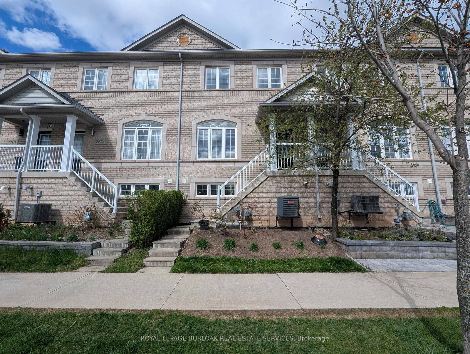 2307-sutton-drive-burlington-ontario-w13067476