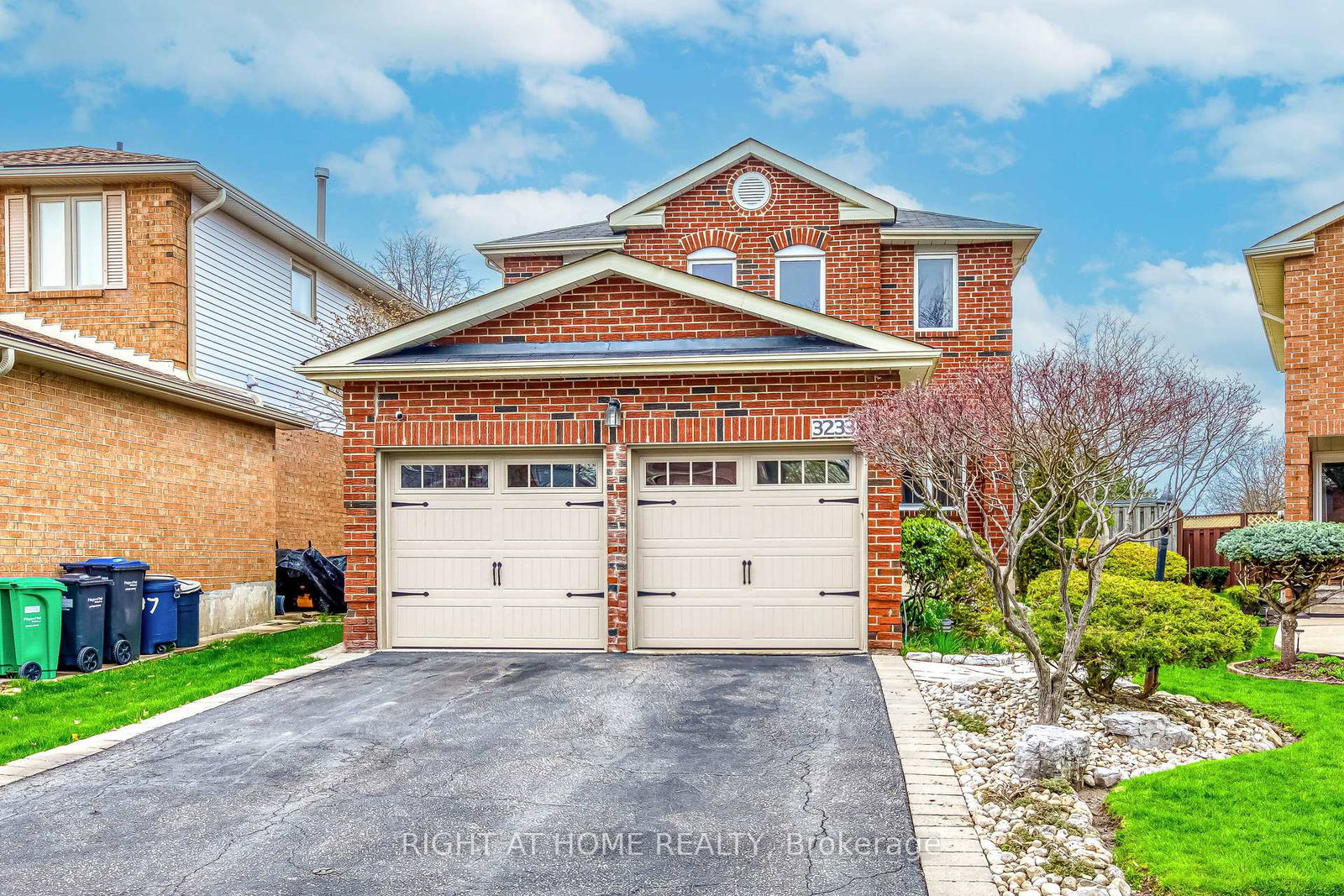 3233-wilmar-crescent-mississauga-ontario-w13067502
