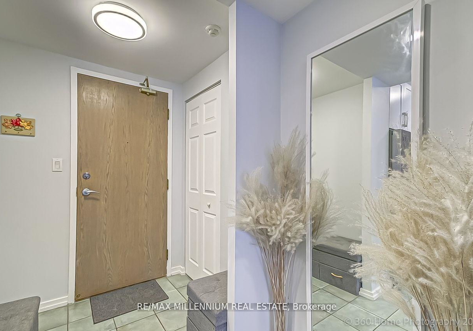 3-hickory-tree-road-north-york-ontario-w13067764