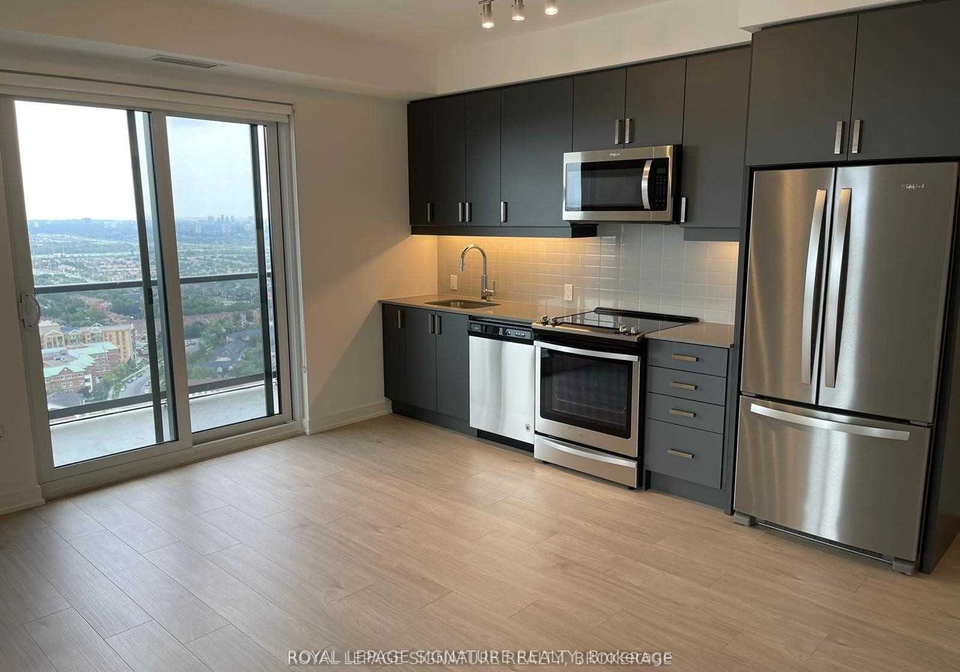 8-nahani-way-mississauga-ontario-w13067852