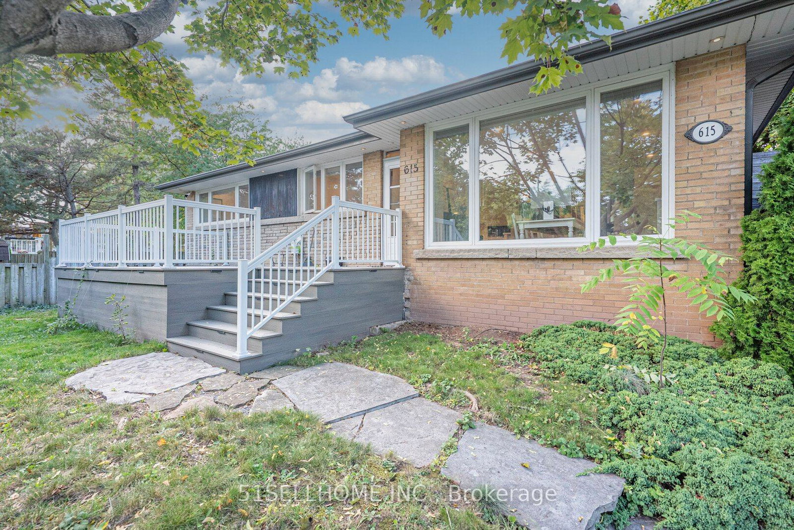 615-parkside-drive-oakville-ontario-w13067870