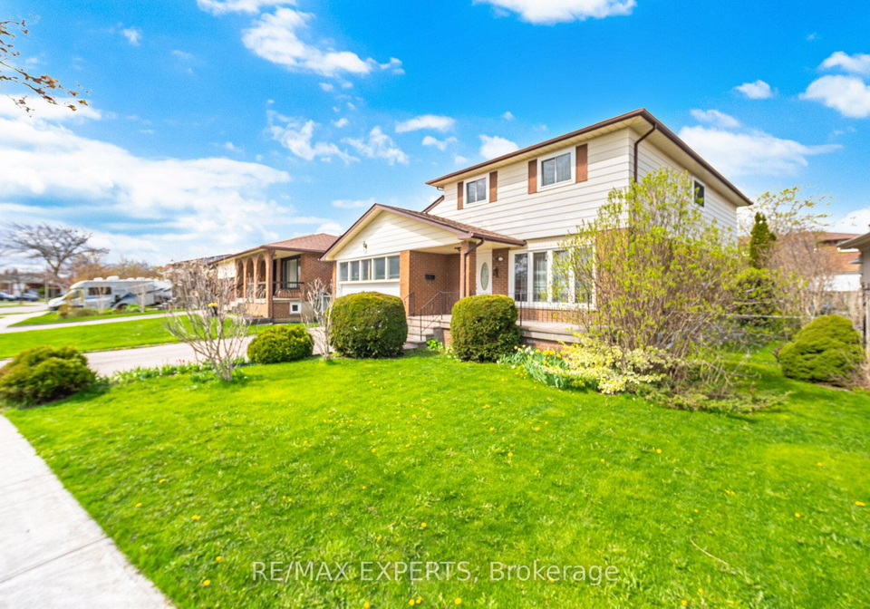 479-louis-drive-mississauga-ontario-w13067964