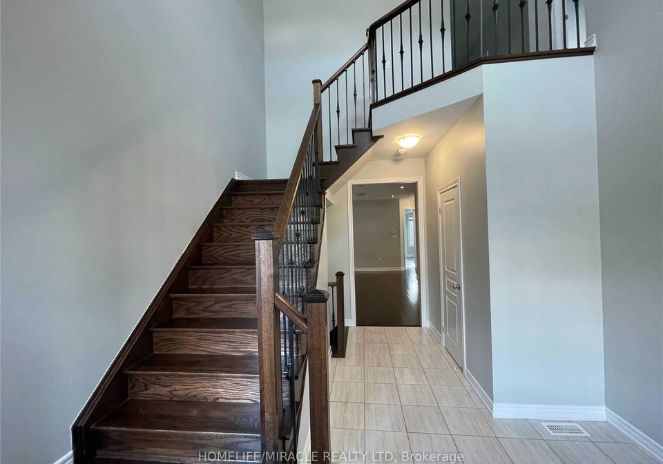50-oconner-crescent-brampton-ontario-w13068104