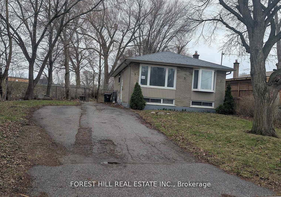21-caulfield-road-etobicoke-ontario-w13068132