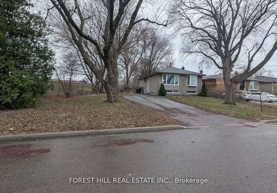 21-caulfield-road-etobicoke-ontario-w13068132