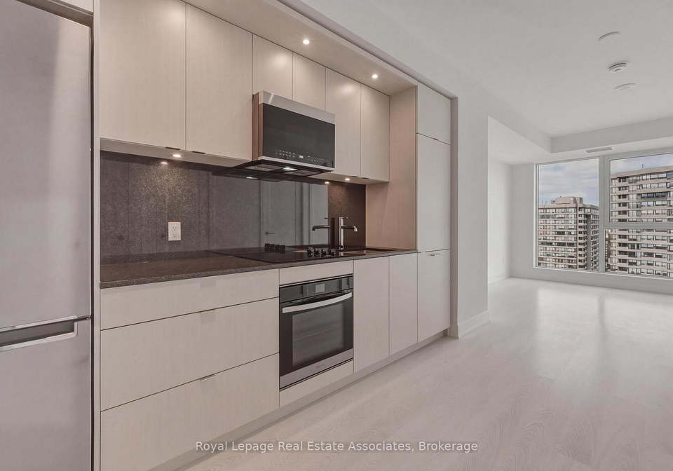 25-cordova-avenue-etobicoke-ontario-w13068134