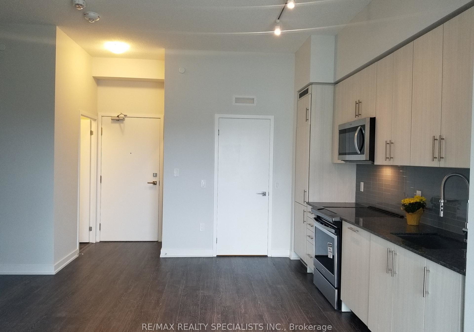 4085-parkside-village-drive-mississauga-ontario-w13068214