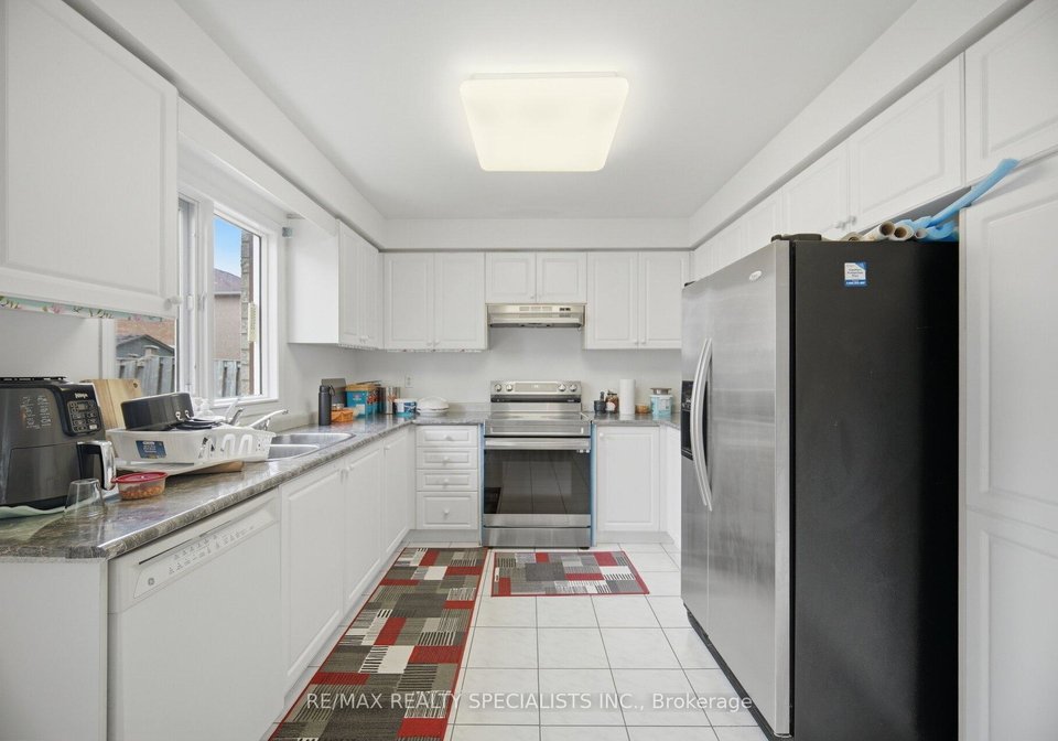 64-dolphin-song-crescent-brampton-ontario-w13068346