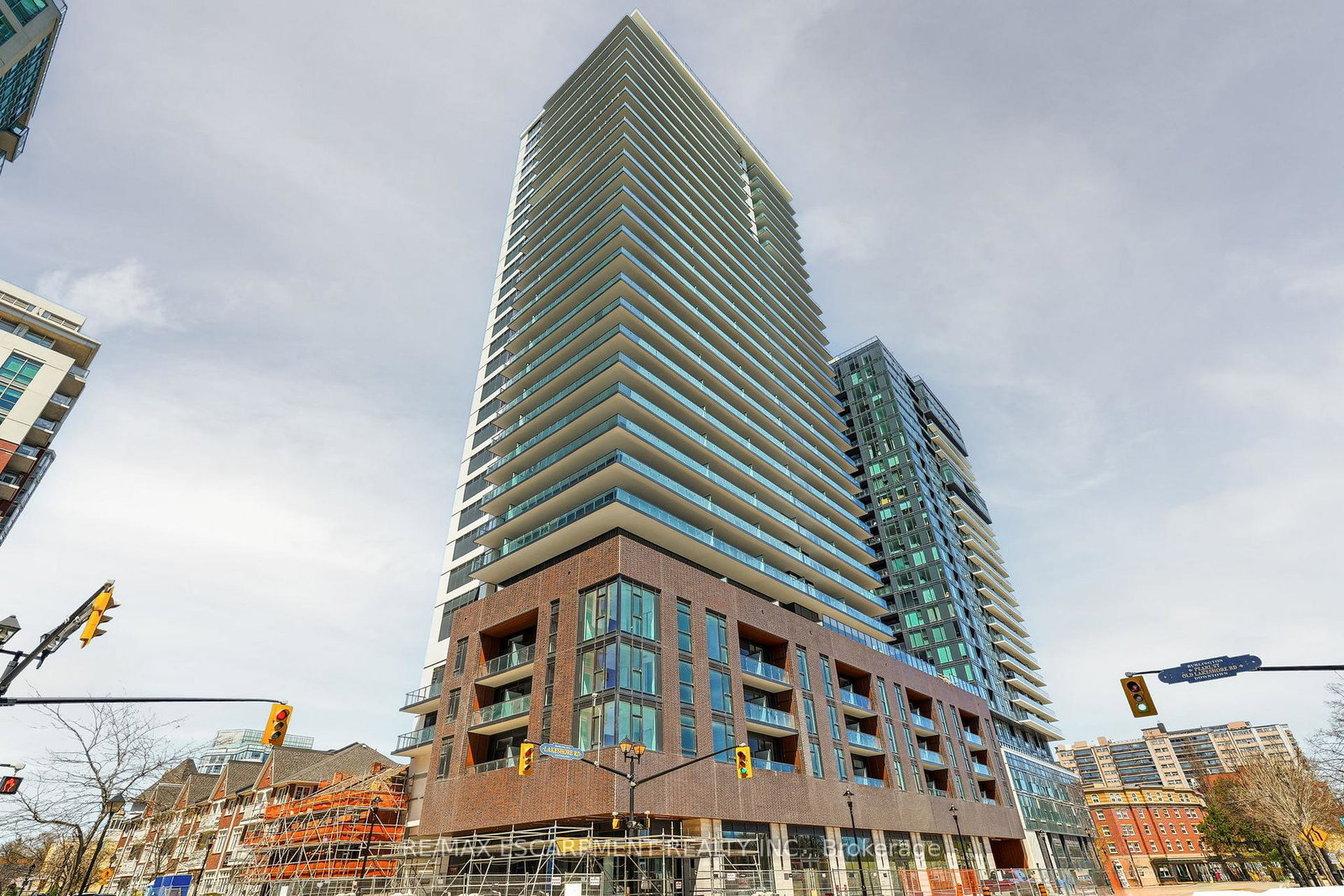 2075-lakeshore-road-burlington-ontario-w13068400