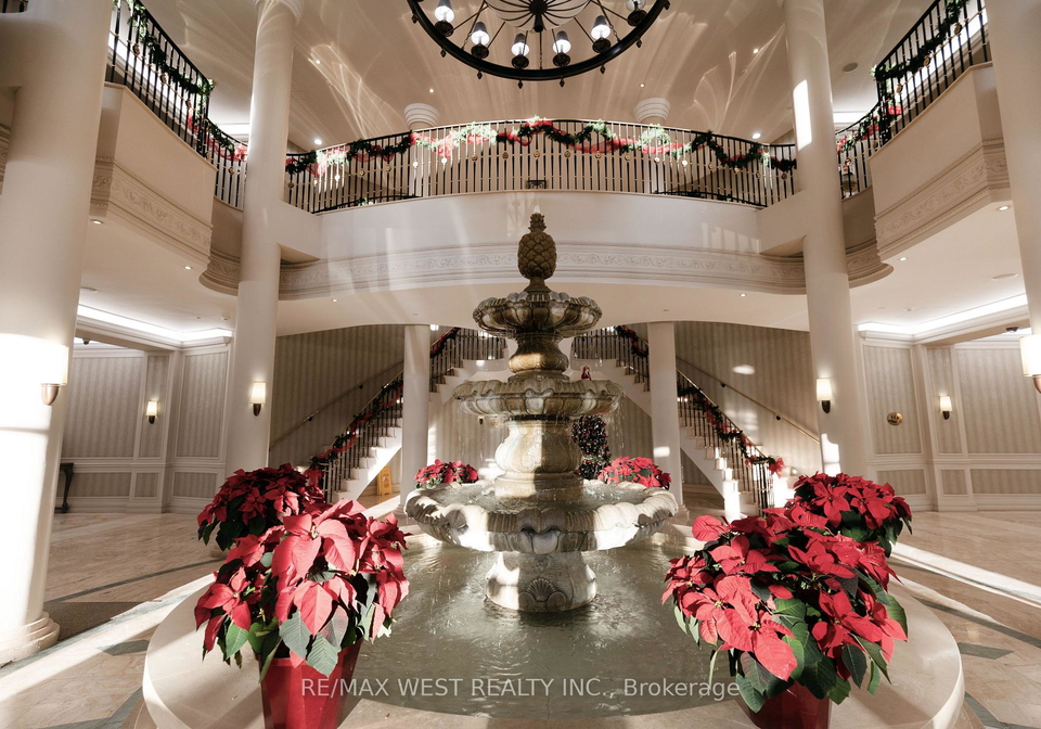 35-kingsbridge-garden-circle-mississauga-ontario-w13068564