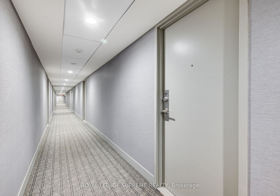 816-lansdowne-avenue-toronto-ontario-w13068838