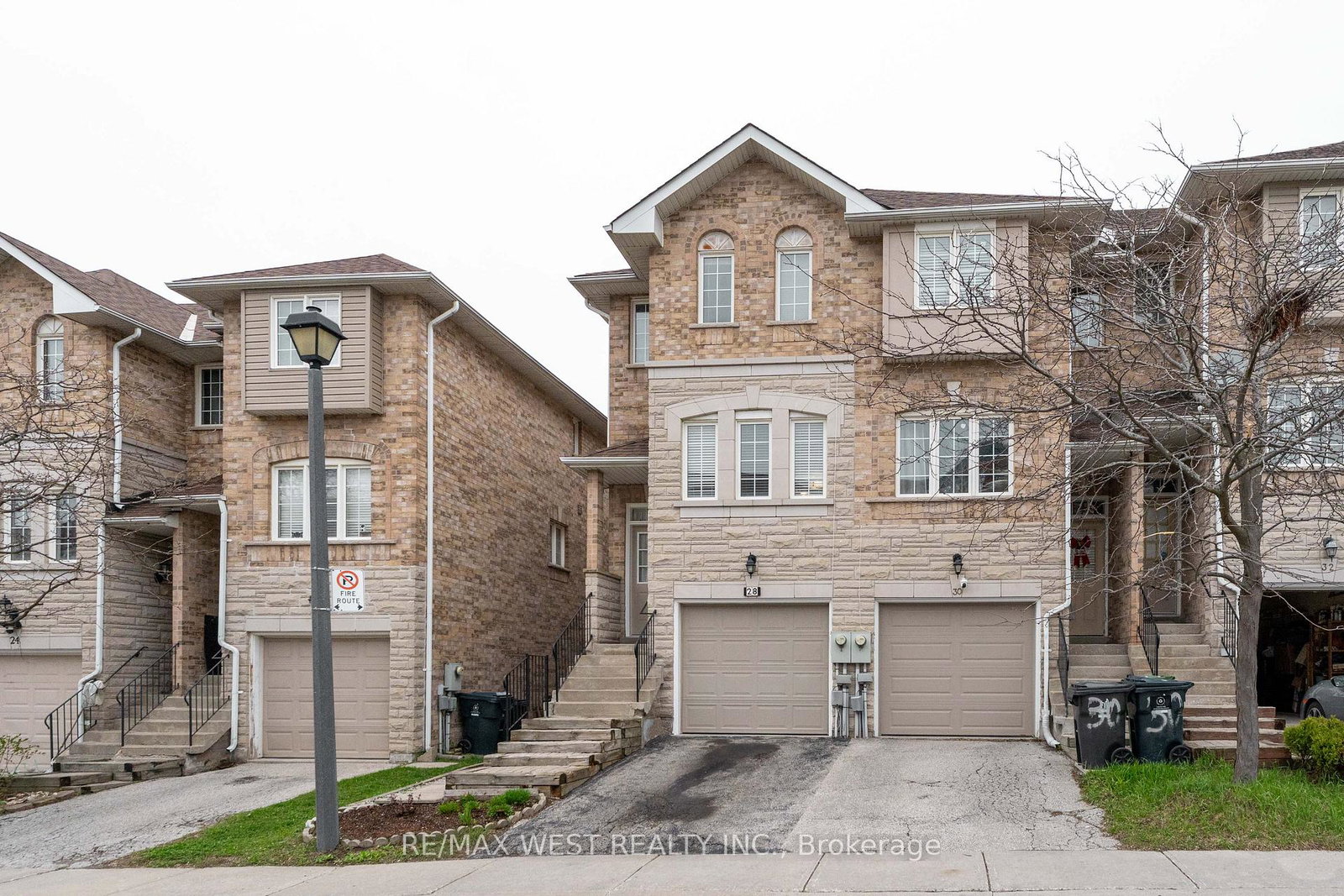 28-shining-star-crescent-north-york-ontario-w13068912
