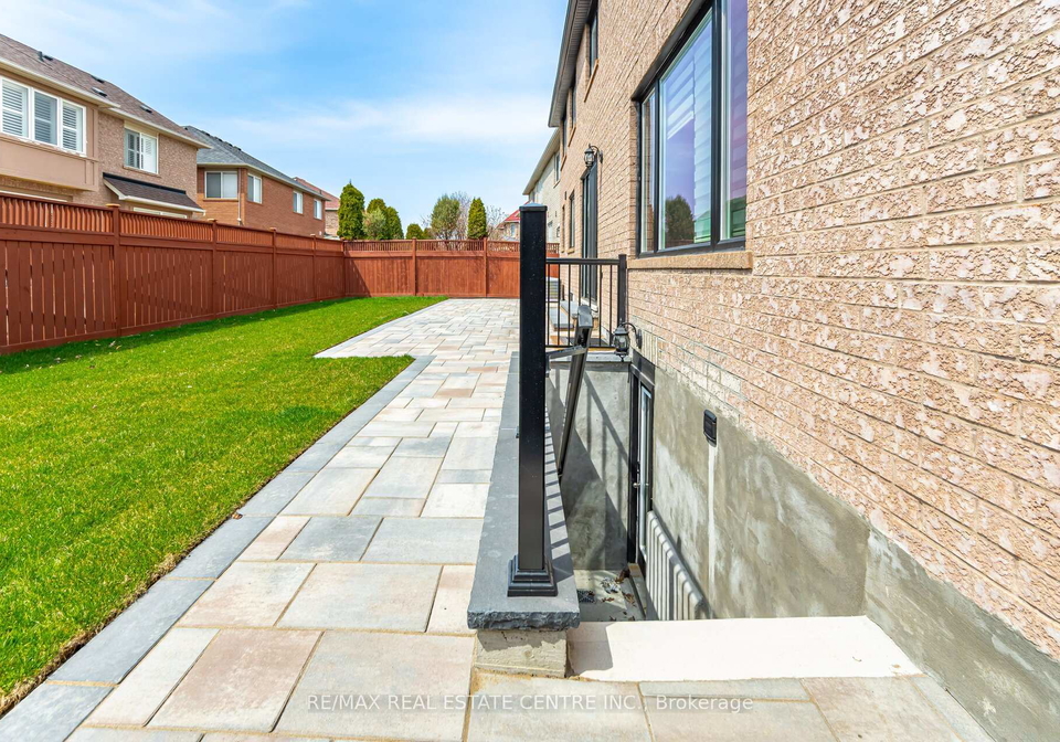 17-wonder-way-brampton-ontario-w13069024
