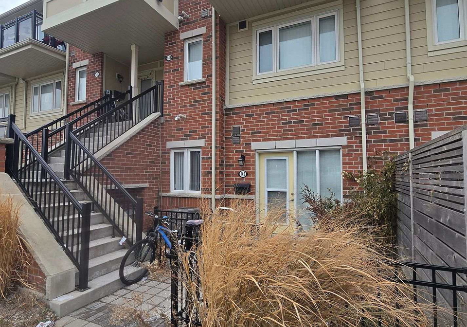 250-sunny-meadow-boulevard-brampton-ontario-w13069174