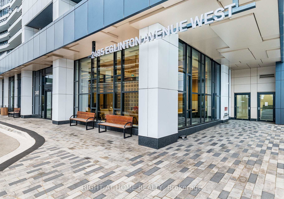 2485-eglinton-avenue-w-mississauga-ontario-w13069186