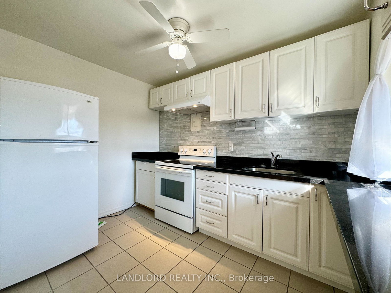 2696-lake-shore-boulevard-w-etobicoke-ontario-w13069390