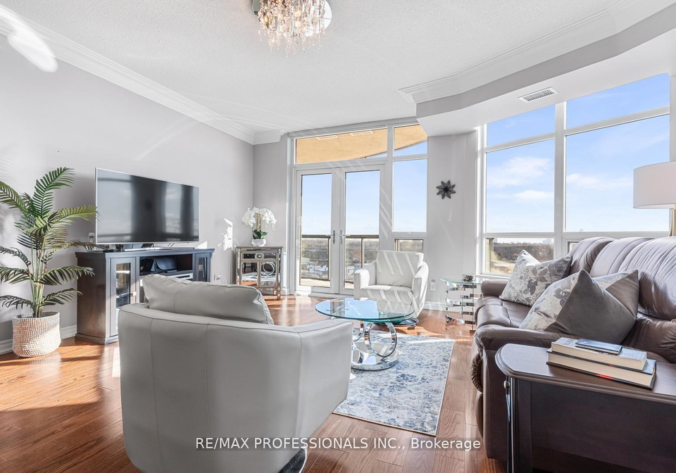 1135-royal-york-road-etobicoke-ontario-w13069444
