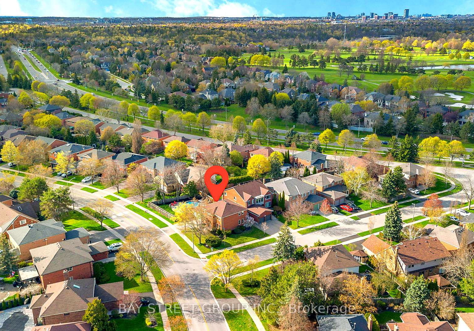 1305-monks-passage-oakville-ontario-w13069720