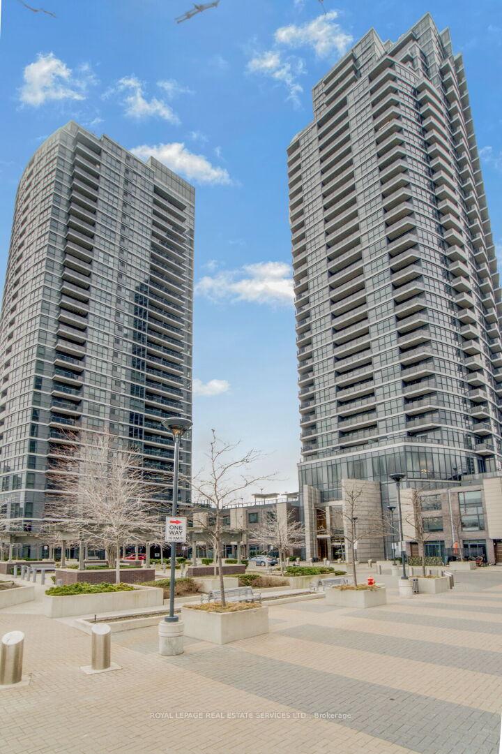 5-valhalla-inn-road-etobicoke-ontario-w13069872