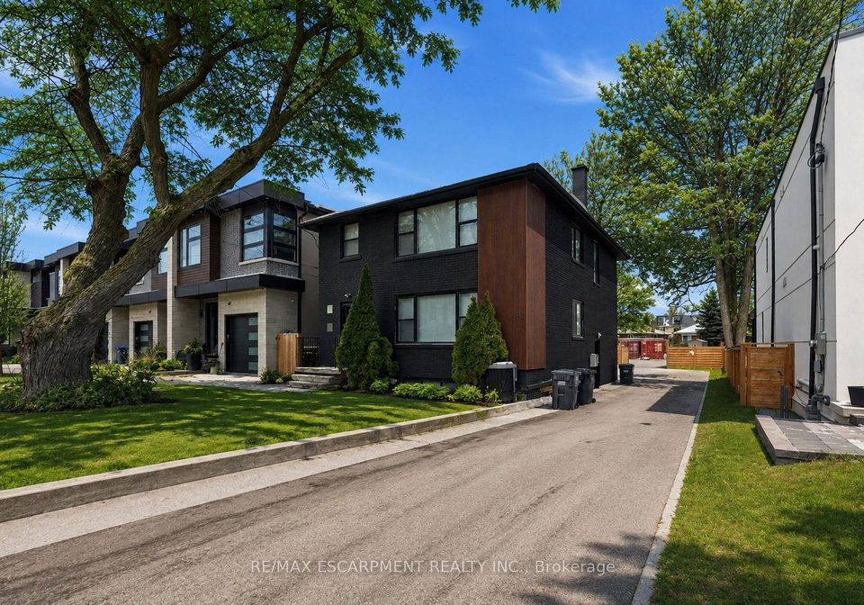 43-broadview-avenue-mississauga-ontario-w13069906