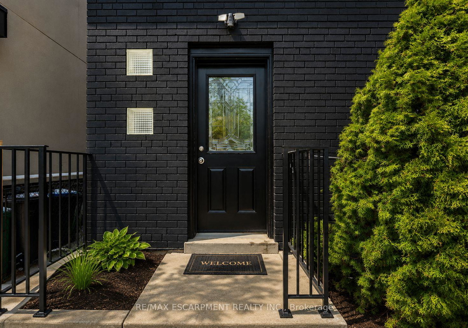 43-broadview-avenue-mississauga-ontario-w13069906
