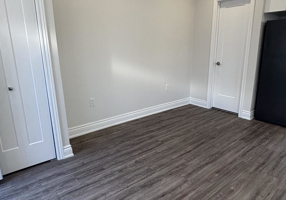 3289-lakeshore-boulevard-w-etobicoke-ontario-w13070040